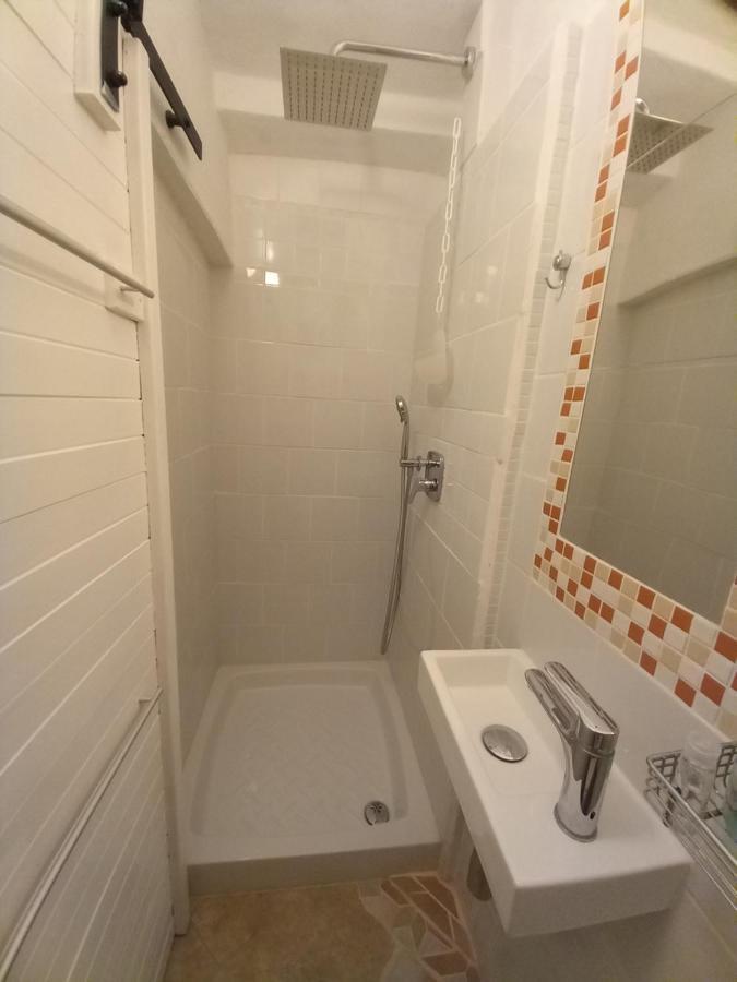 Bunari Studio Apartment Rovinj Bagian luar foto