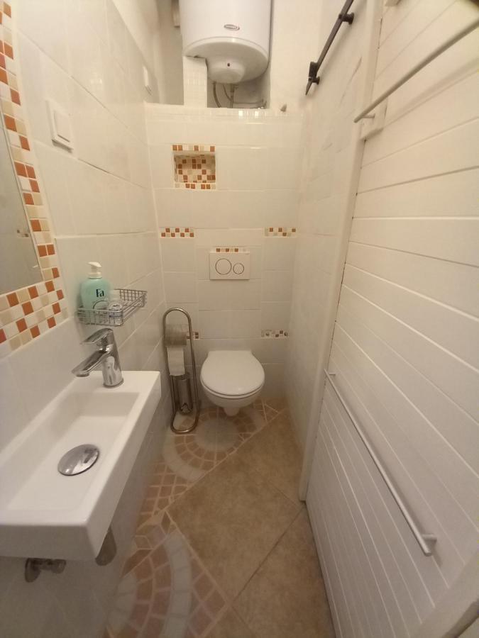 Bunari Studio Apartment Rovinj Bagian luar foto