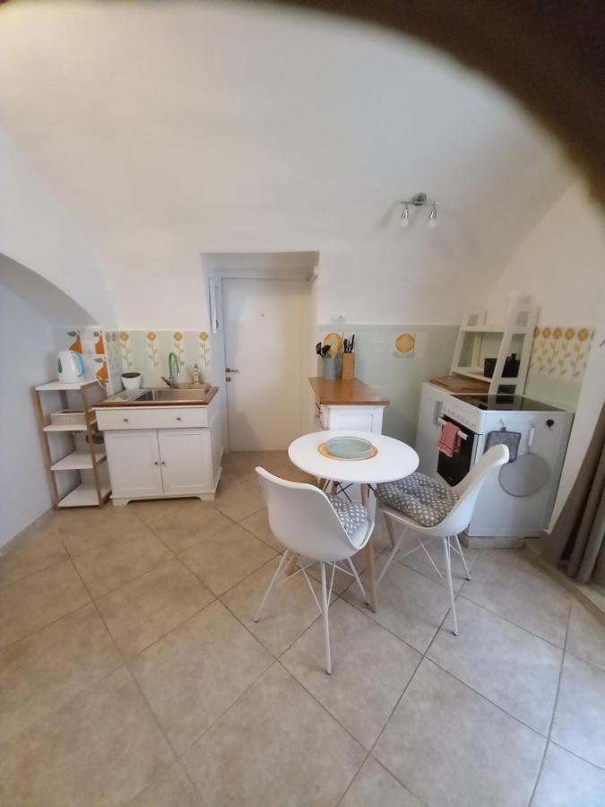 Bunari Studio Apartment Rovinj Bagian luar foto